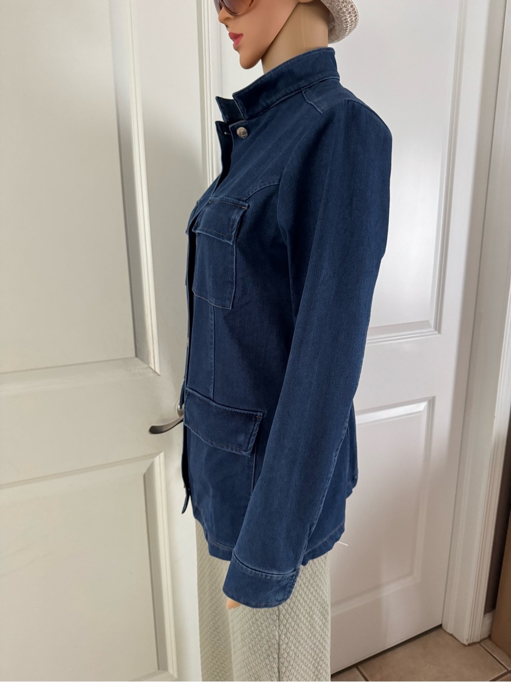 Anatomie Luvan Blue Denim Button Front Super Stretchy Jacket. Size M. MSRP $398 - Picture 17 of 17